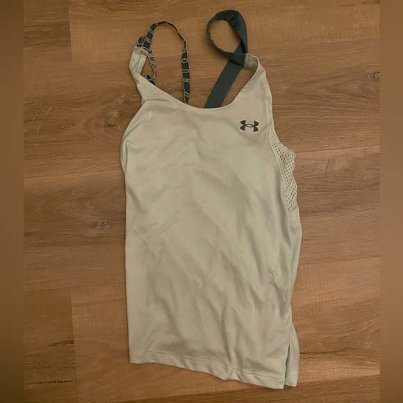 Under Armour Loose-Fitting Workout Tank Top - Picture 4 of 5